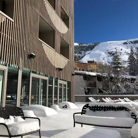 The People - Les 2 Alpes Otel Les Deux Alpes