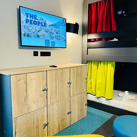 The People - Les 2 Alpes Otel 3*