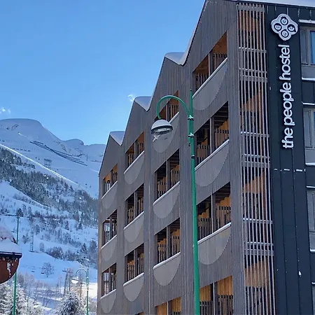 The People - Les 2 Alpes 3*